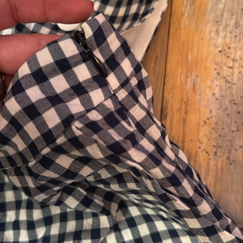 Gingham print overalls. - Picture 3 of 5